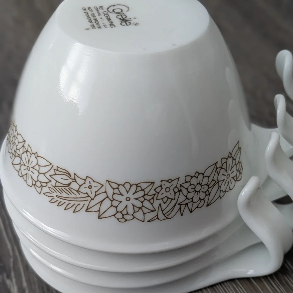 Vintage Corelle coffee / tea cups in the Melody brown floral pattern by Corning
